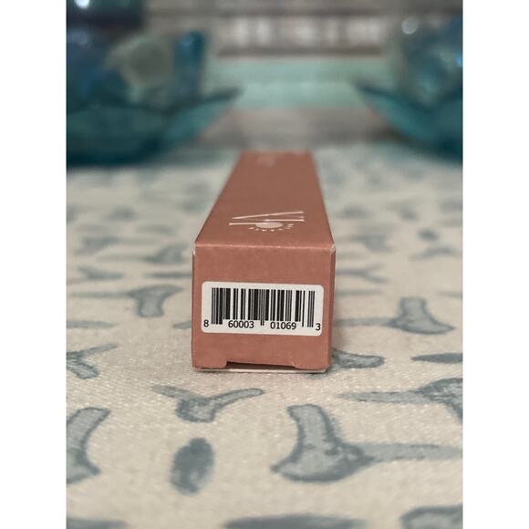 Vivi Naturals Sagano Superfood Lash + Brow Growth Serum - Picture 5 of 5